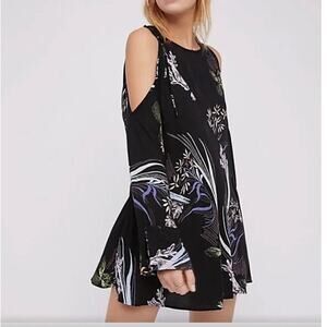 Free people med rayon cold tie shoulder asymmetrical tunic black floral dress